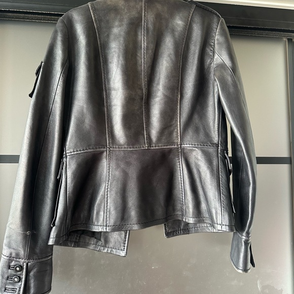 Tory Burch, Sergeant Pepper, distressed leather jacket - Picture 3 of 7